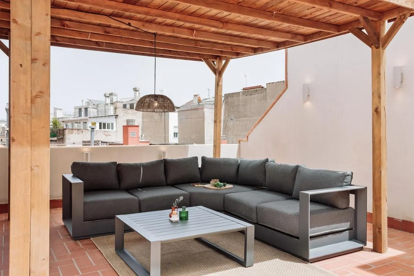 Apartment Praiano - 2 Bedrooms, Balcony And Terrace In Ciutat Vella Barcelona